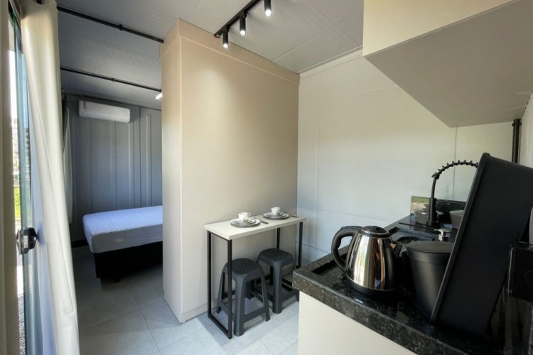 Kitinet em Bombas 1 dormitrio