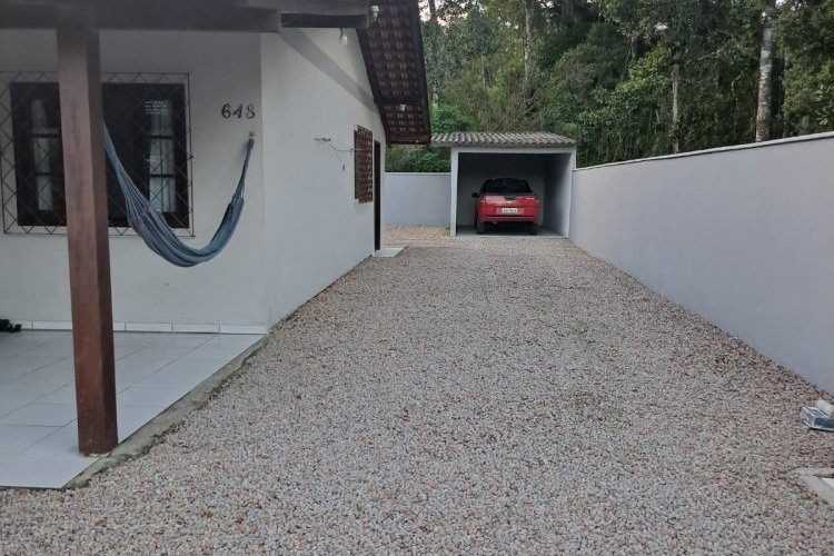 Casa Bairro Mariscal 2 dormitrios 4 vagas 