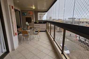 Apartamento  Bombas 2 dormitrios 2 banheiros 1 va