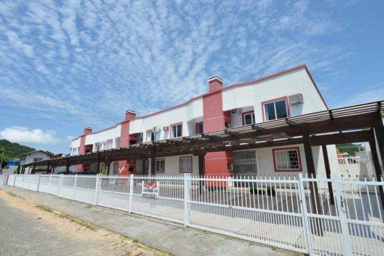 APARTAMENTO NA RUA TAINHA 2 DORMIT�RIOS 1 VAGA