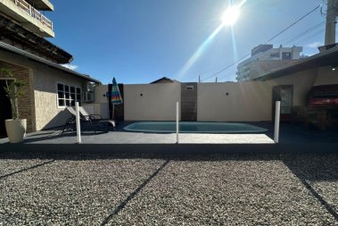 Linda casa no Canto Grande 