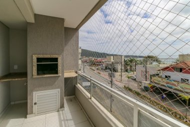 APARTAMENTO NA AVENIDA DE BOMBAS 3 DORM BOMAC