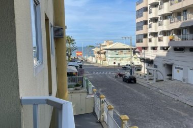 APART(01) EM BOMBAS 3 DORM 100 METROS DO MAR